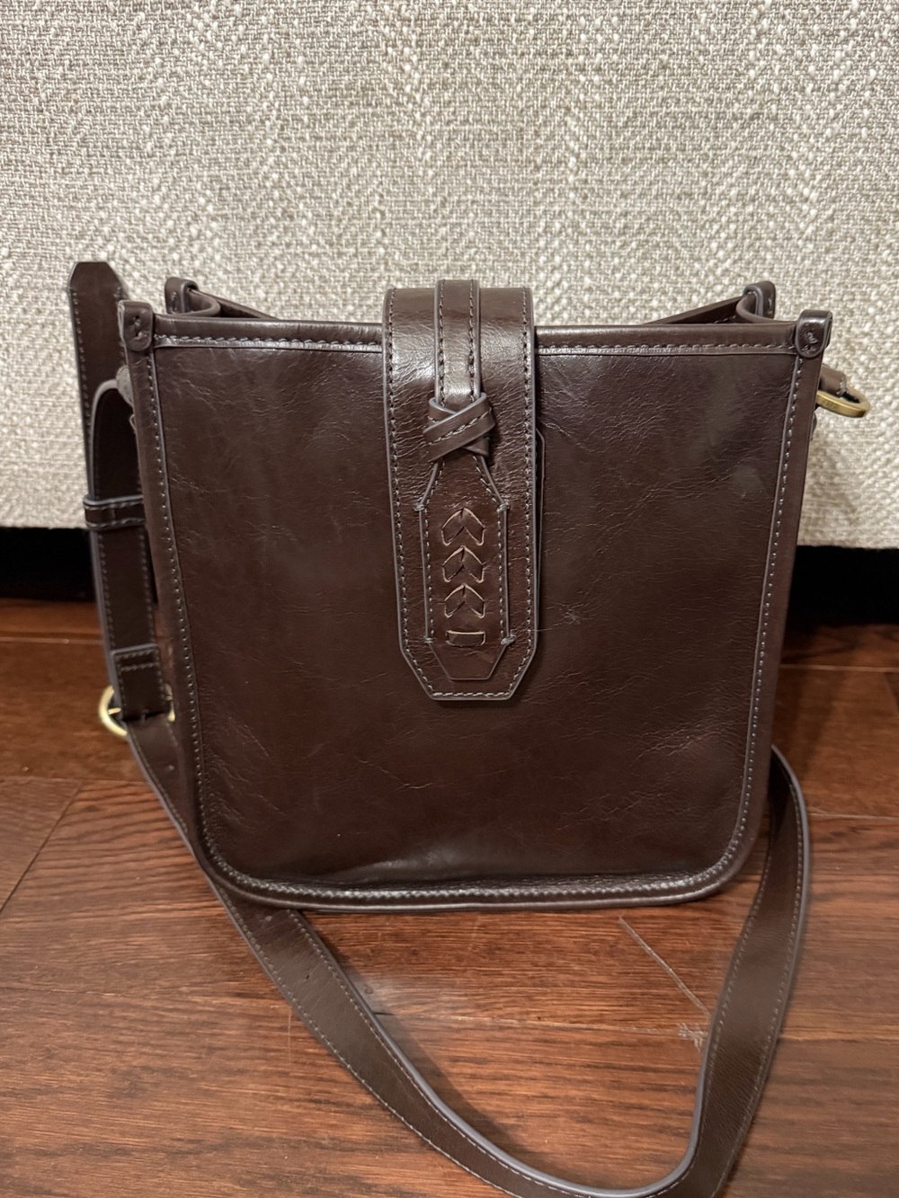 HOBO Expedition Leather women’s Brown Crossbody Bag